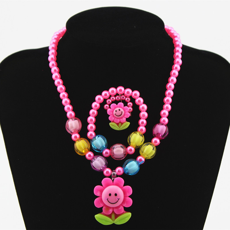 Wholesale Children's Ornaments Sets Of Chain Cartoon Sun Flower Beaded 4-piece Necklace Jewelry Set display picture 4