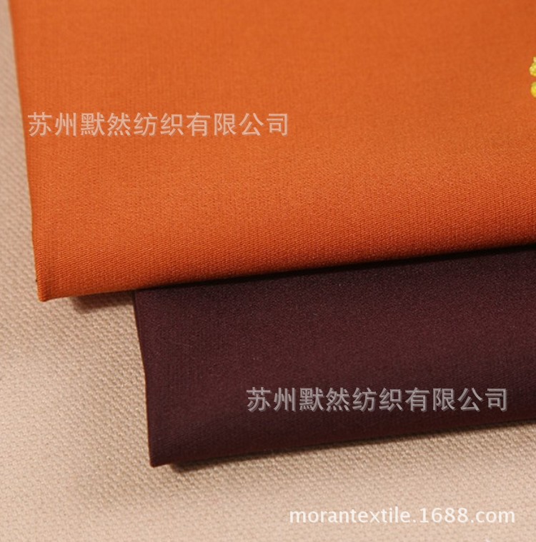 32S*100D 2/2斜纹棉锦防水 质感风衣夹克面料 厂家直销 定染