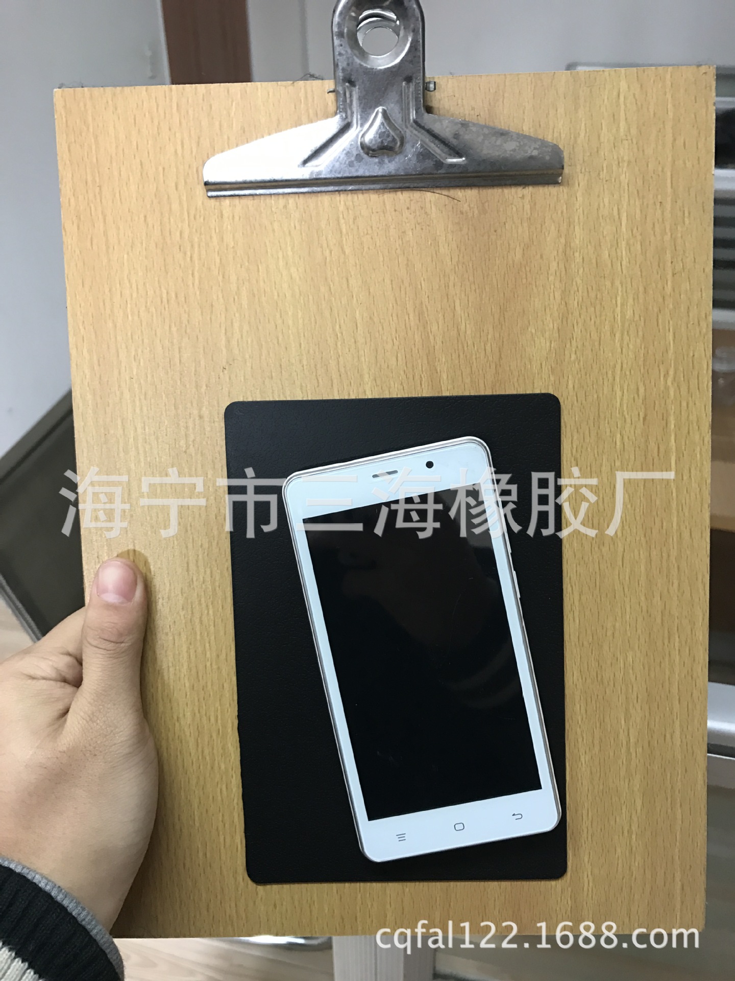 厂家直销车载硅胶防滑垫 汽车手机防滑垫定制 印刷LOGO 防滑垫