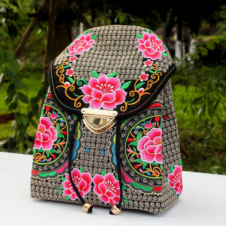 2023 nueva bolsa de bordado sombrero mochila de las mujeres ligero Mochila pequeña bolsa de bordado de estilo étnico de Yunnan