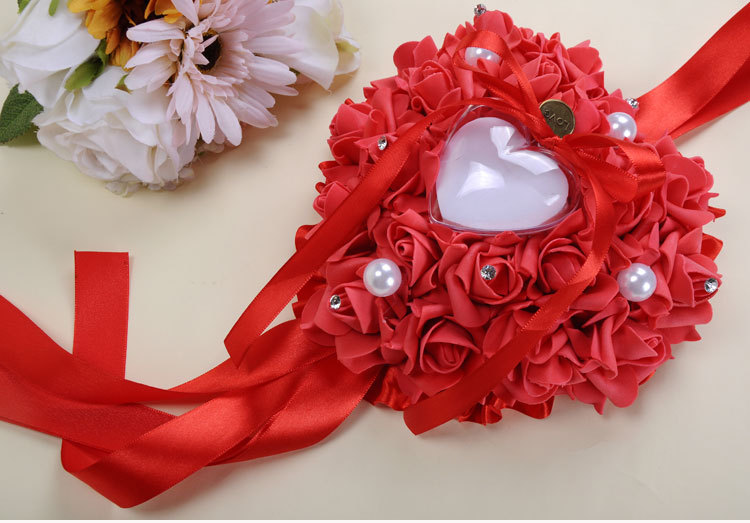 European Style Can Be Hung Foam Rose Wedding Heart-shaped Ring Pillow Ring Box display picture 1