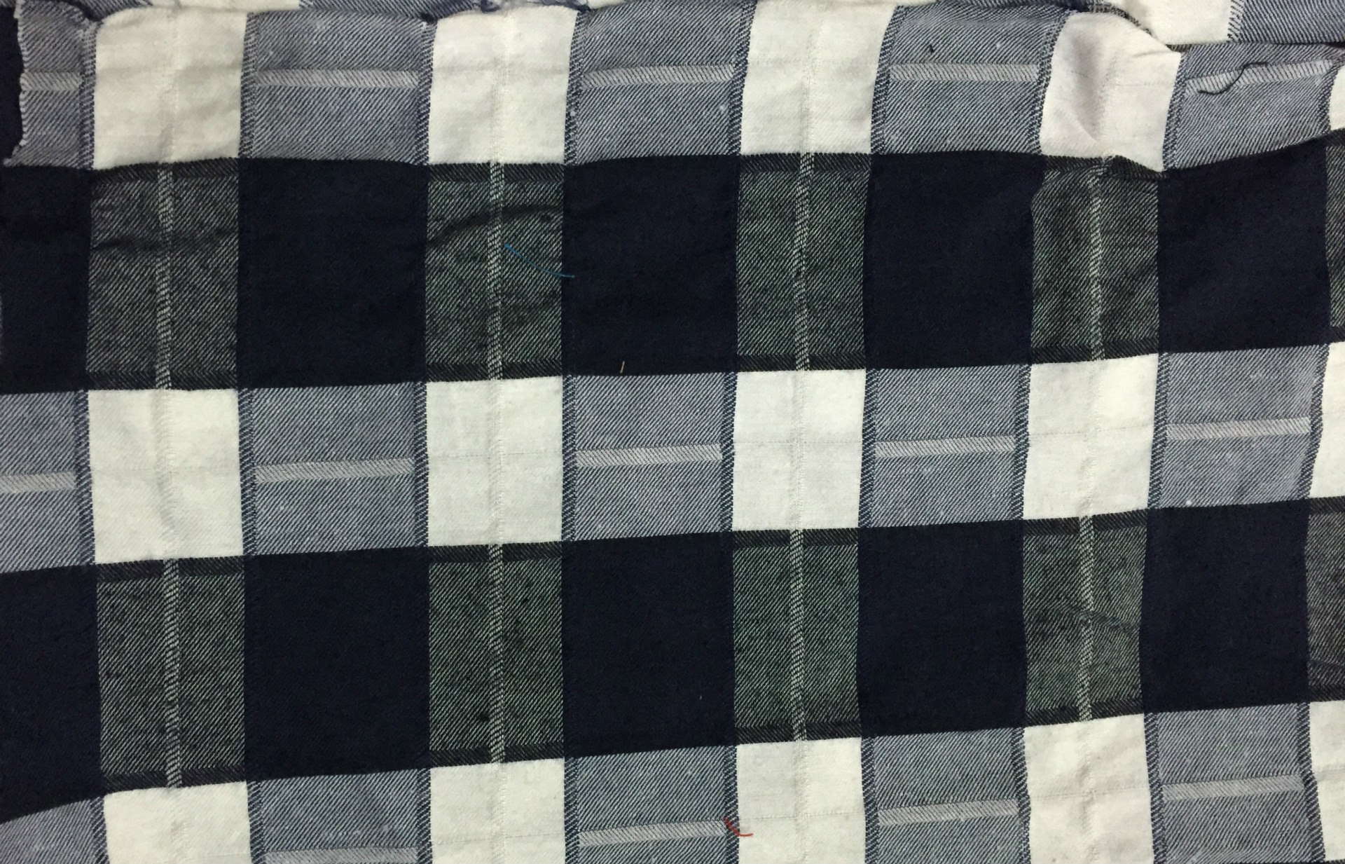 厂家直销现货提花色织磨毛涤棉格子衬衫裙里口袋沙发工业用布面料