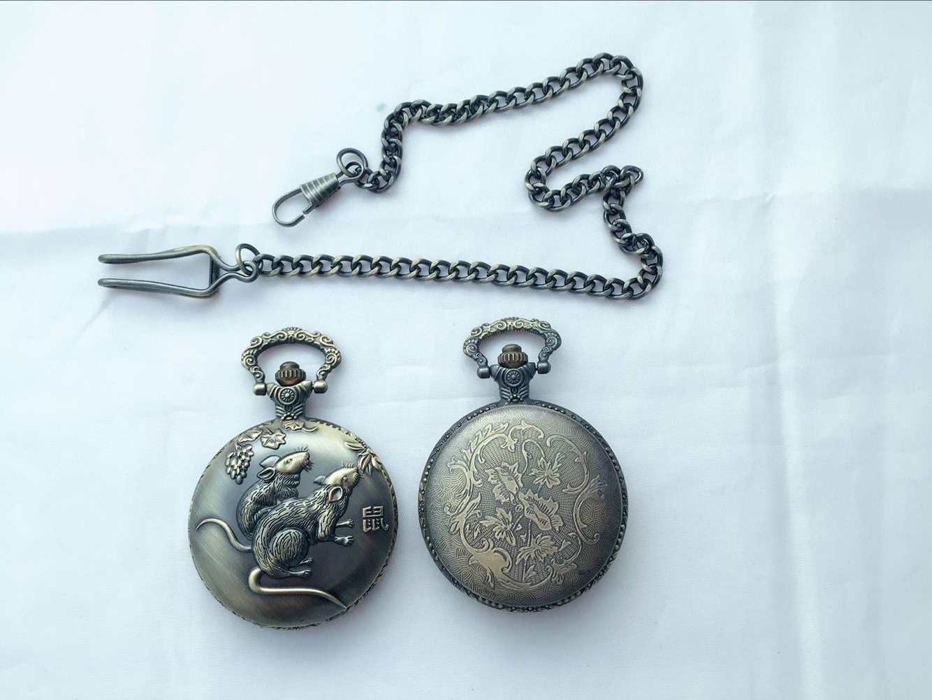 20E026DAC430F2F131AF91AE1863E5