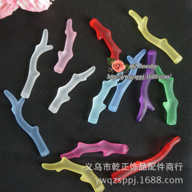 Factory direct sales of frosted hanging hole leaf beads DIY accessory materials, colorful branch dragon horn shaped loose beads 35mm detail image 3