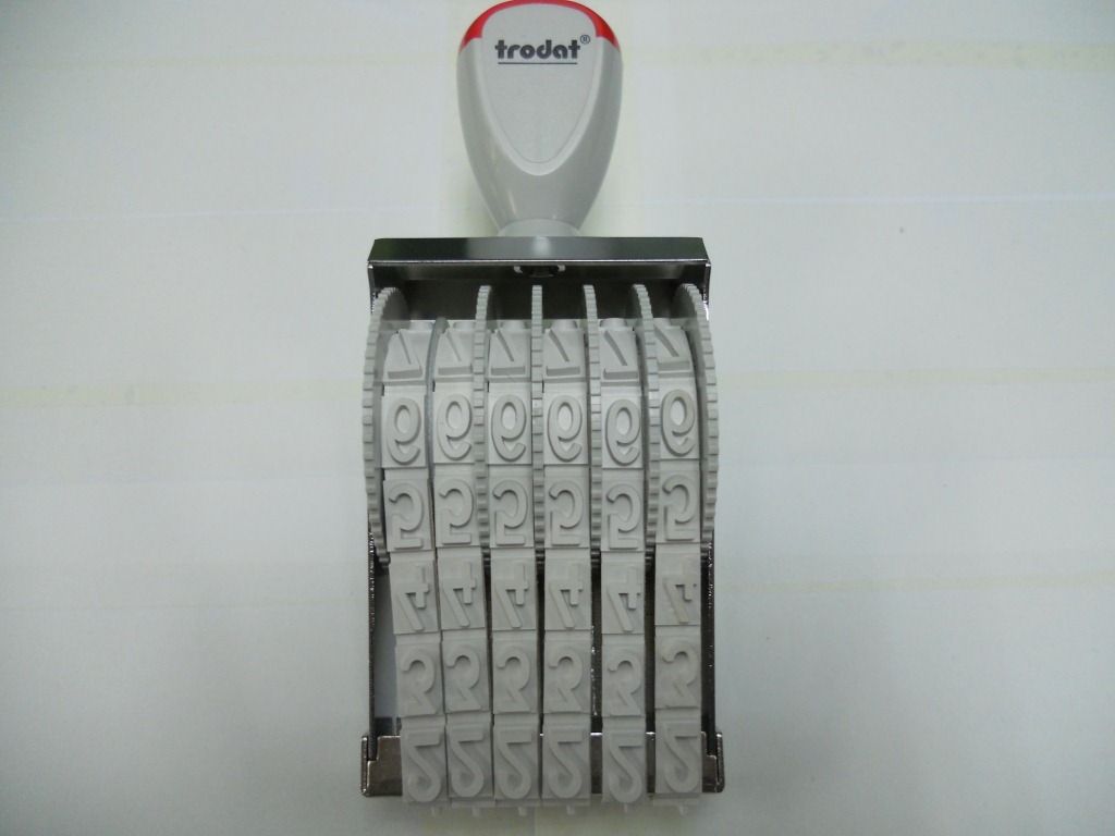 ��Ʒ׿��15126ӡ�� �ָ�12MM 6λ����ӡ�� Trodat �ɵ������� 