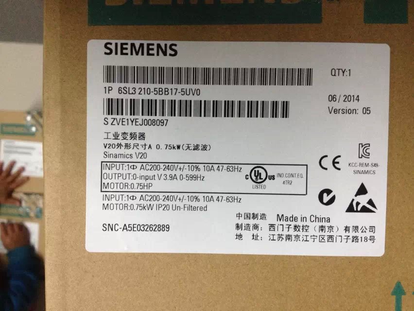 6SL3210-5BB17-5UV0西门子V20   0.75KW 变频器1AC 230V 无滤波器
