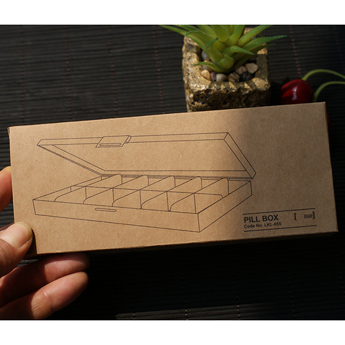 Weekly 12-compartment large-capacity pill box, plastic medicine storage box, portable pill sorting box