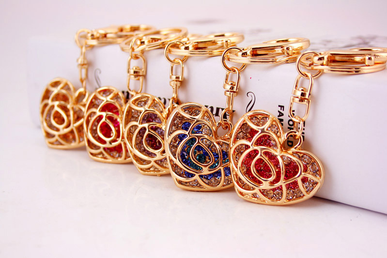 35g Weight Alloy, Metal Material Heart Pattern Unisex Gender Pink, Purple, Red, Blue, Peach Color Creative Cute Diamond Hollow Peach Heart Car Keychain Couple Key Chain Love Metal Pendant 2