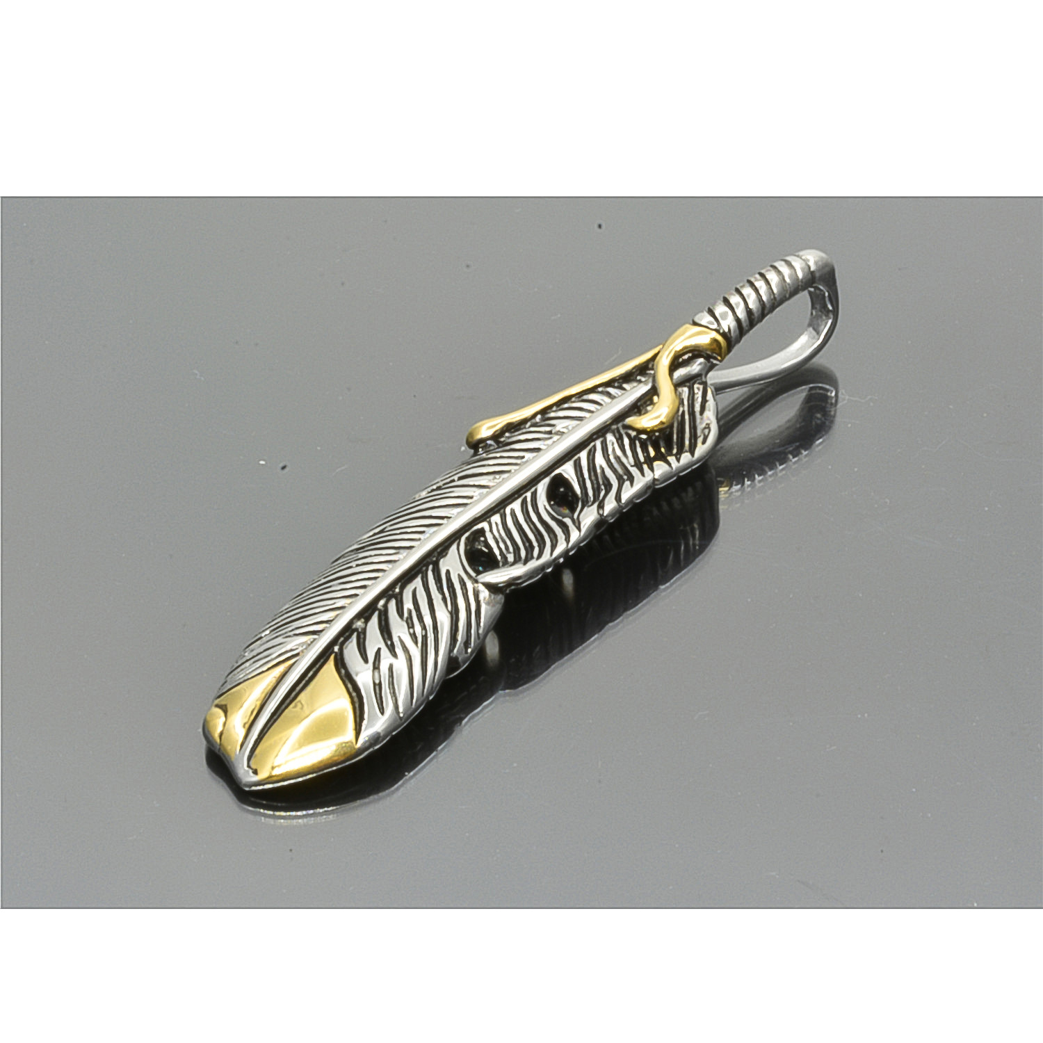 Personalised Stainless Steel Feather Necklace For Couples_voghion.com