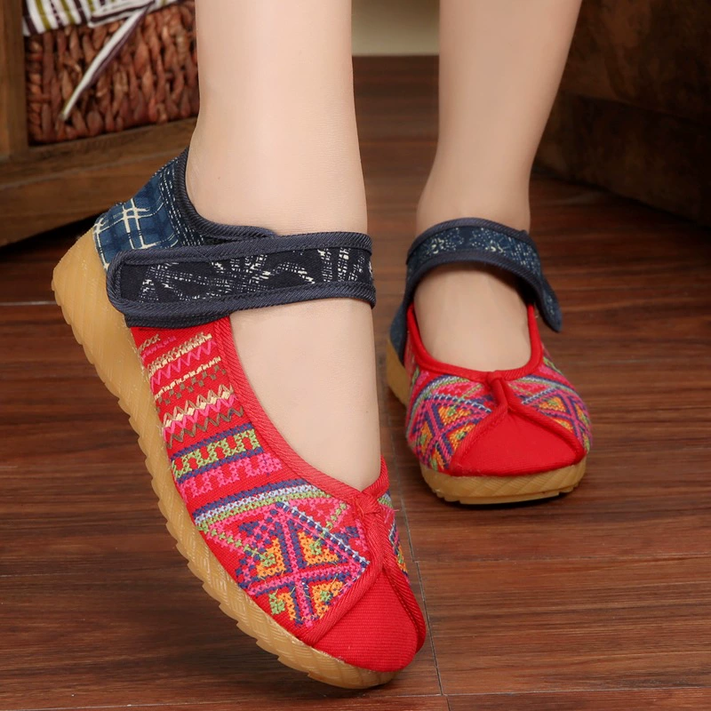 C- 2 рифма вышитая обувь Высота клина около 3 см Экспресс по умолчанию Shentong