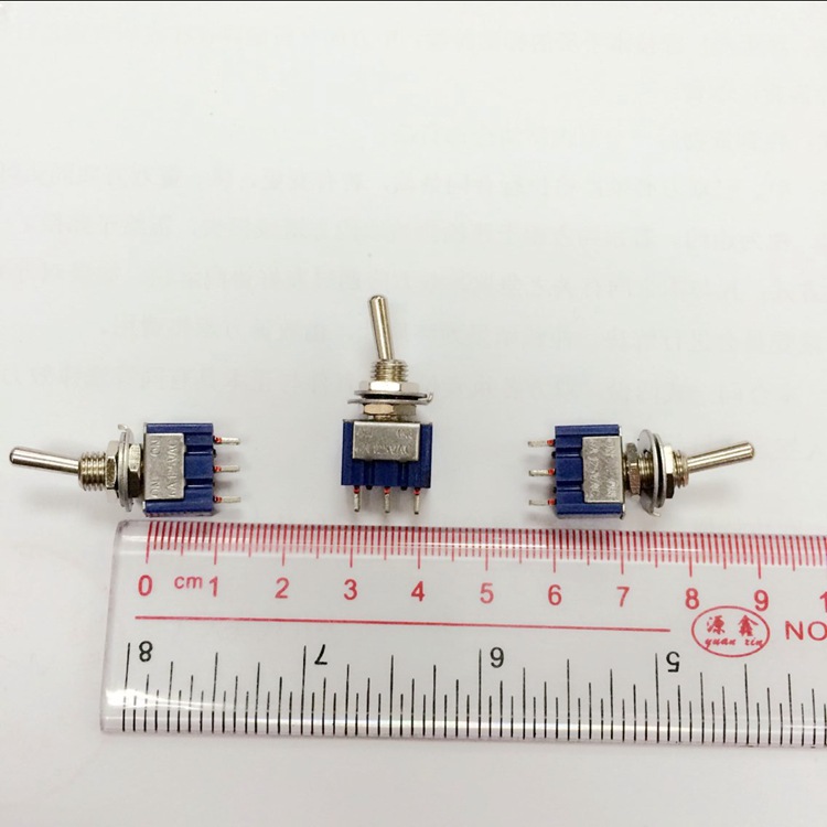 钮子开关 102 单联 扭子开关 三脚两档 6A/125V 3A/250V，直插