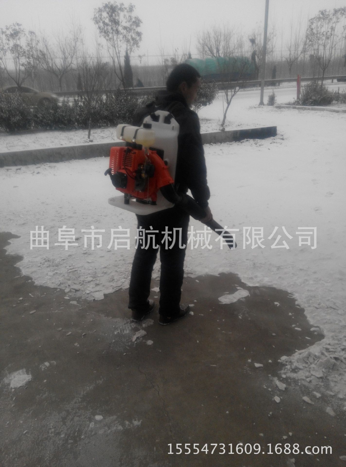 扫雪车图片农业吹雪机 消防用灭火机 扫雪车图片
