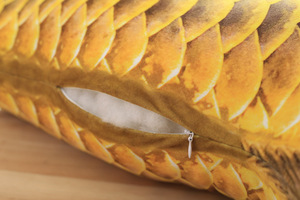 金色龙鱼仿真3D创意抱枕毛绒玩具宠物用品批发定制可开发票