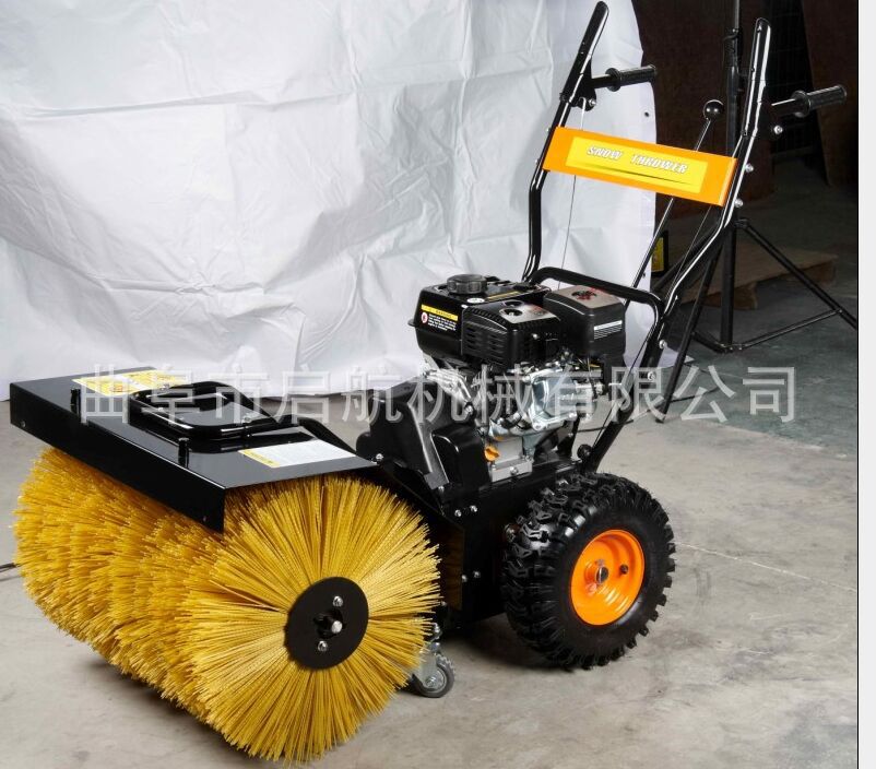 扫雪车图片农业吹雪机 消防用灭火机 扫雪车图片