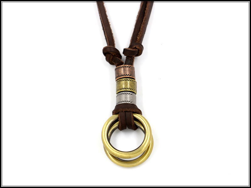 Européen Et Américain Bronze Alliage Double Anneau En Cuir De Vache Corde Collier Réglable Occasionnel Coréen De Mode En Cuir Corde Chandail Chaîne Ornements display picture 2