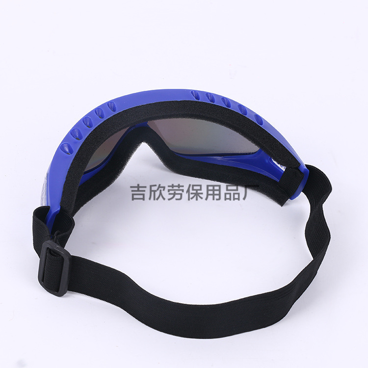 3397382114_707013135