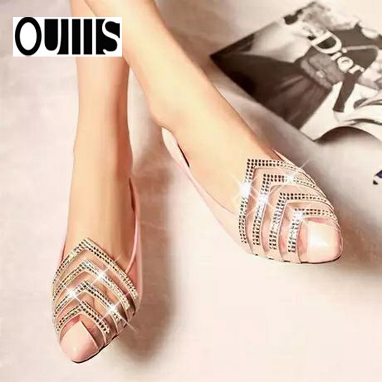 Spitz zulaufende flache Schuhe aus Lackleder mit Strasssteinen in großen Größen für Damen_voghion.com