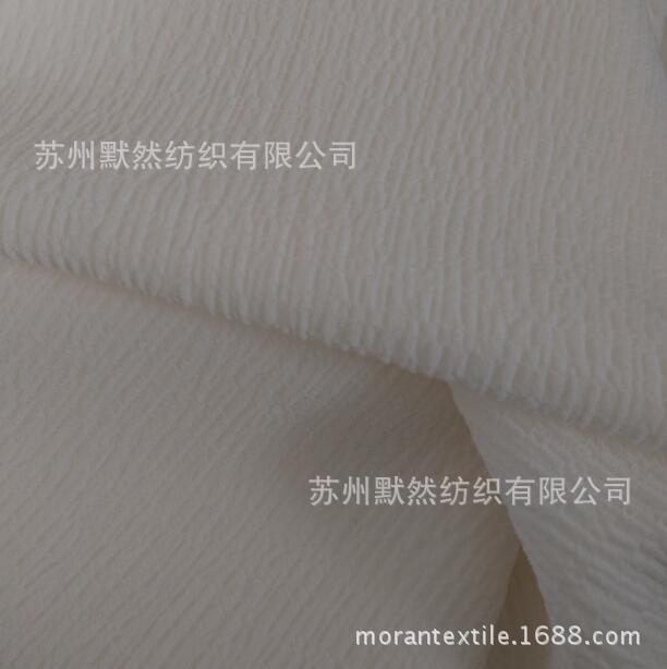 树皮皱雪纺  适合做新款时装  假捻丝雪纺  假捻丝纬弹顺纡绉雪纺