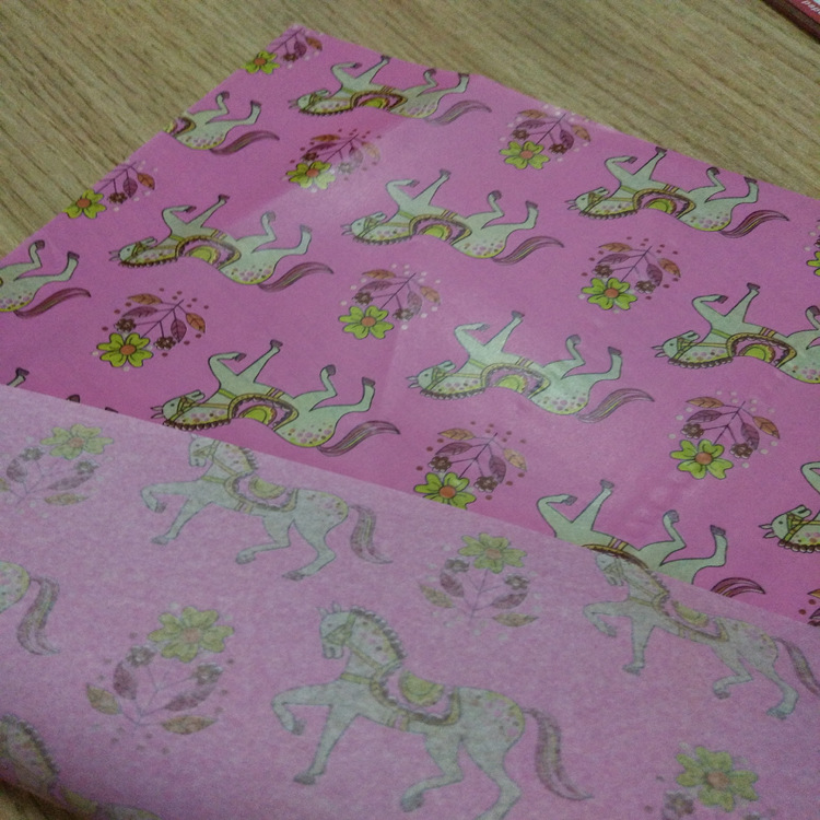 羽绒服包装纸 毛衣包装厚纸 皮具包装衬纸 秋冬款服装厚包装纸