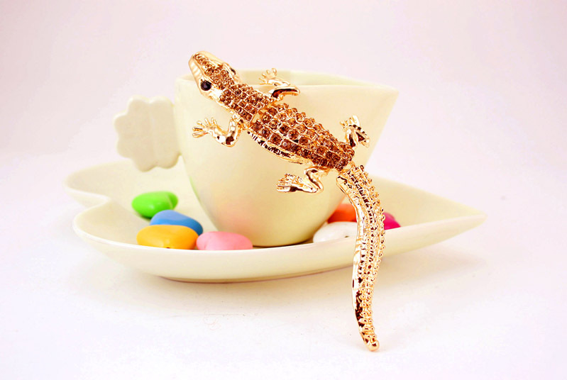 39g Weight Alloy, Metal Material Animal Pattern Unisex Gender  Alloy Alligator Car Keychain 3