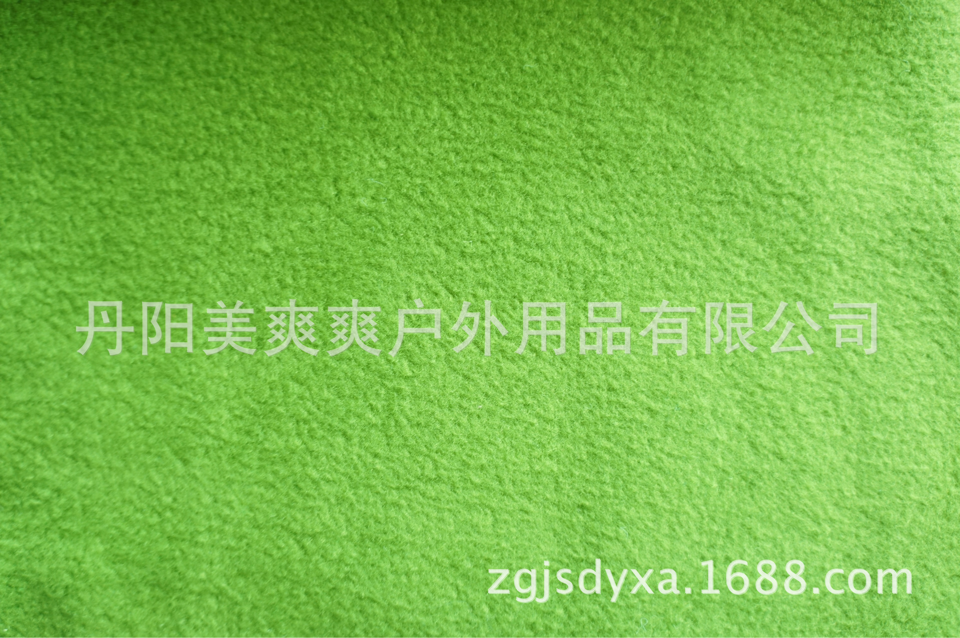 摇粒绒军绿