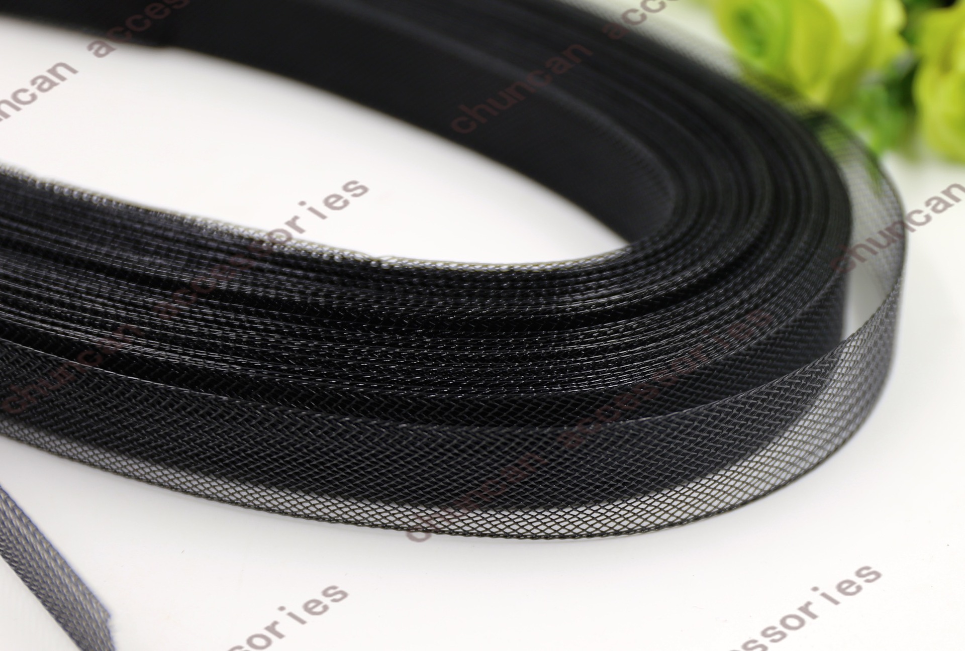 【厂家直销】1.5cm加硬黑白粗丝婚纱头饰辅料 鱼骨纱服装辅料织带