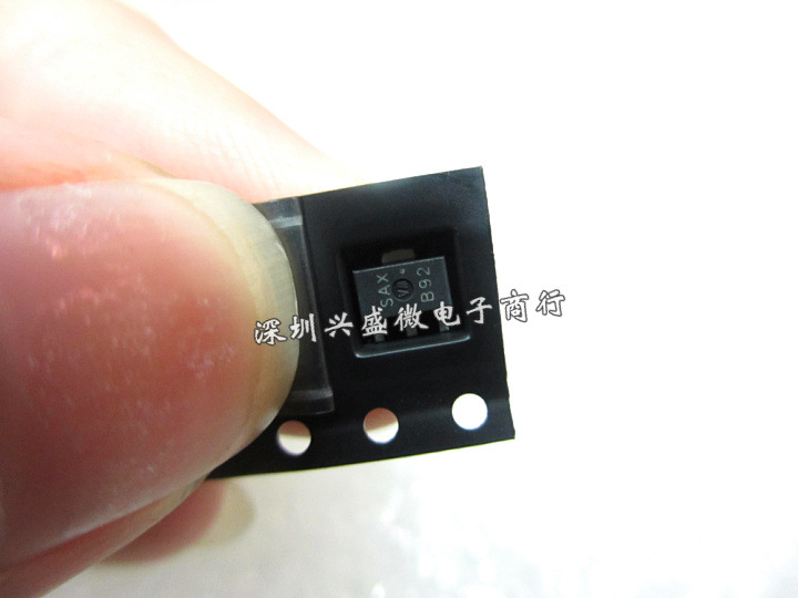  S-1206B33-U3T1U/G SOT89-3 丝印SAX B92 原装正品