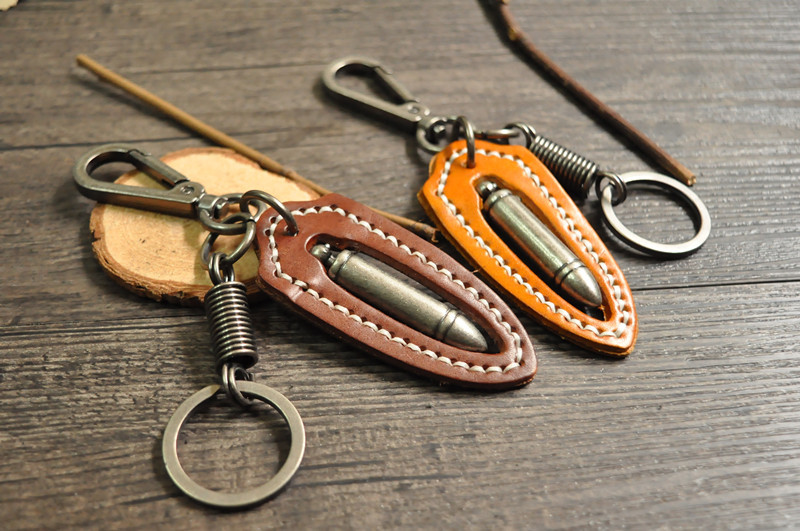 Retro Bullet Alloy Leather Men's Bag Pendant Keychain display picture 2