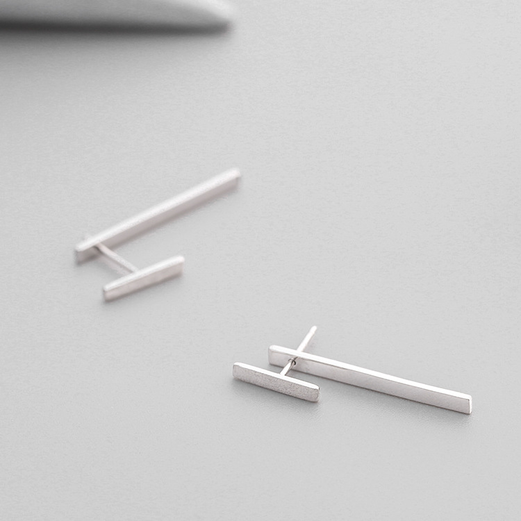 Minimalist Back-Hanging Earrings 5