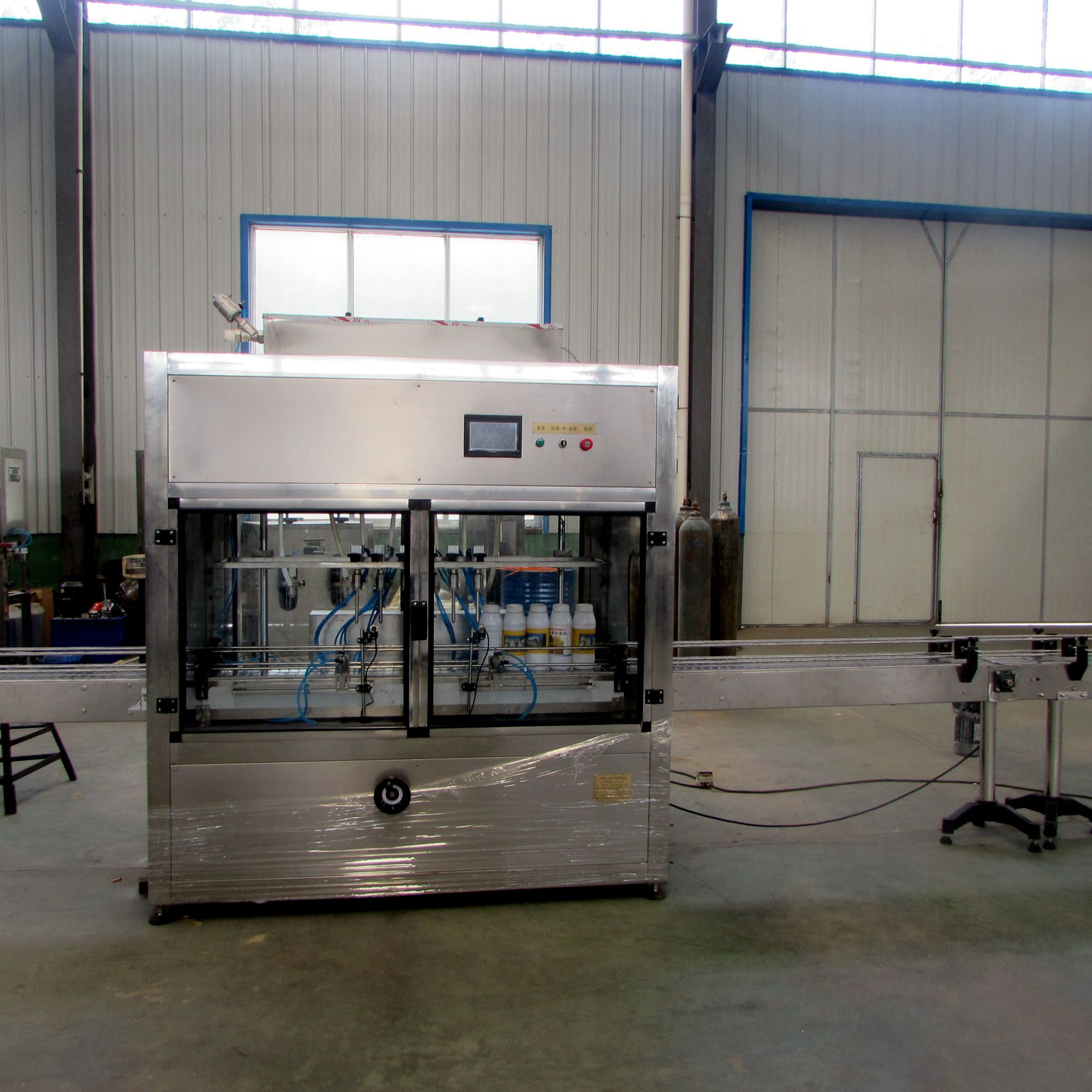 全自动自流式灌装机 料酒灌装设备  酱油醋灌装生产线 全自动灌装
