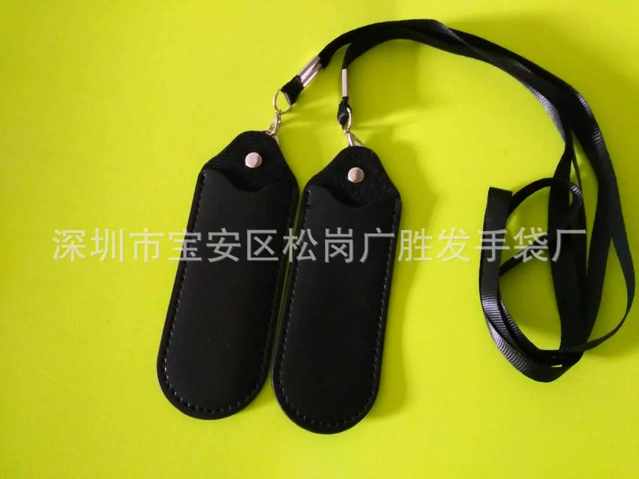 厂家生产新款MP3、MP4皮套，录音笔皮套，价格优惠，可做制LOGO