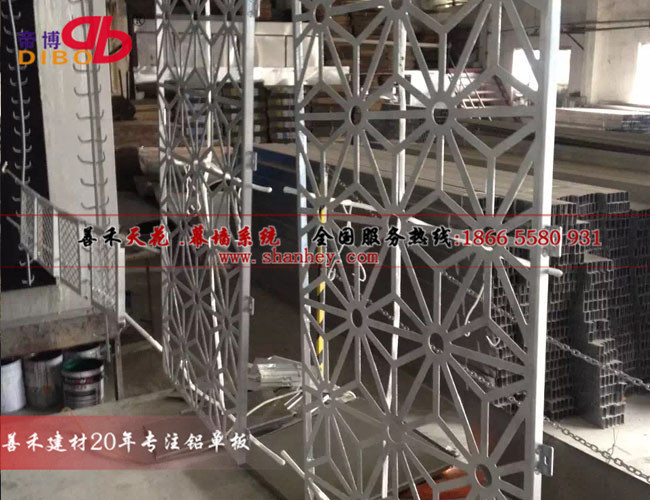 雕花\镂空铝单板