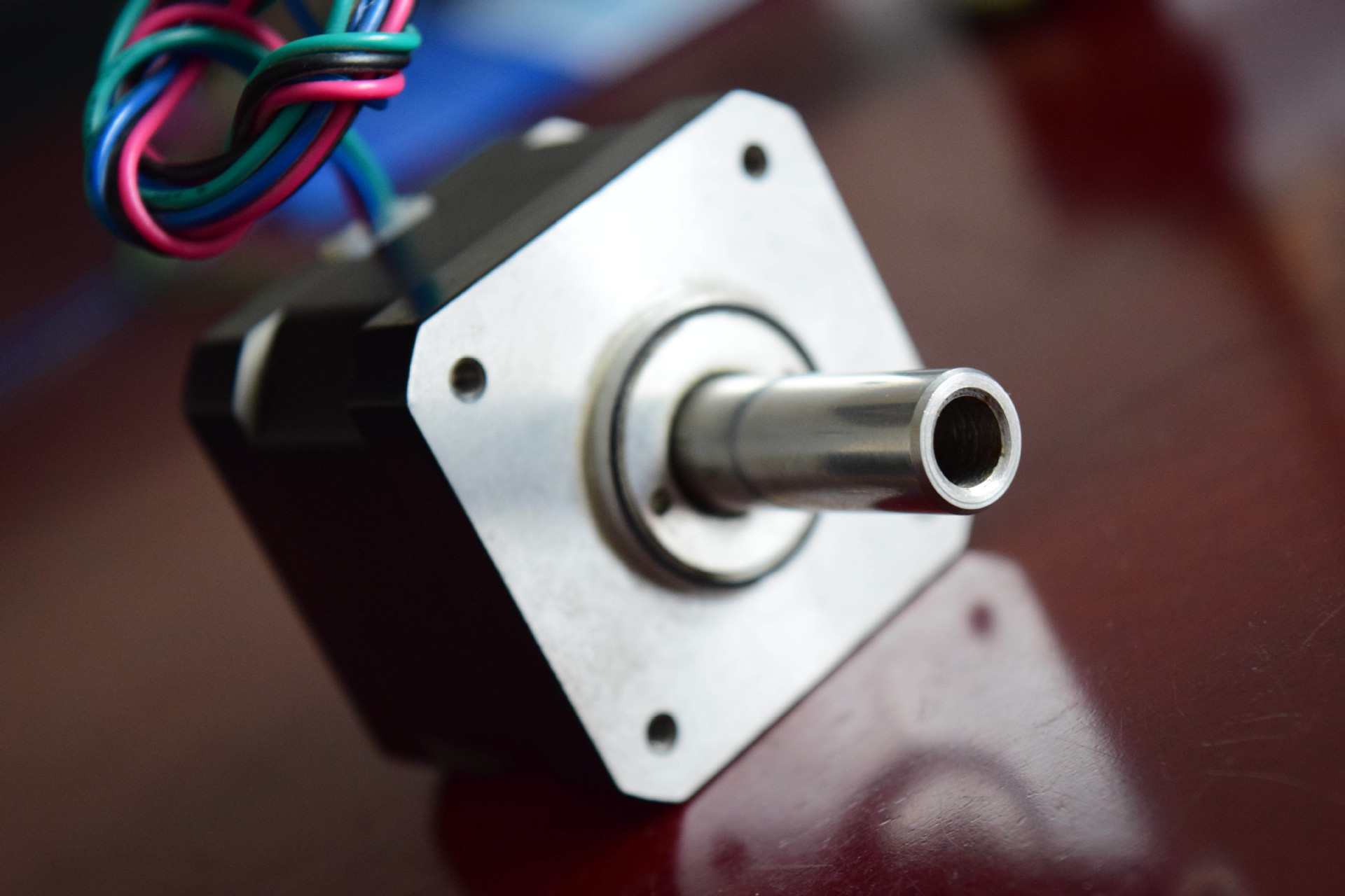 闭环步进马达低噪音混合式步进电机两相1.8°42mm步进马达