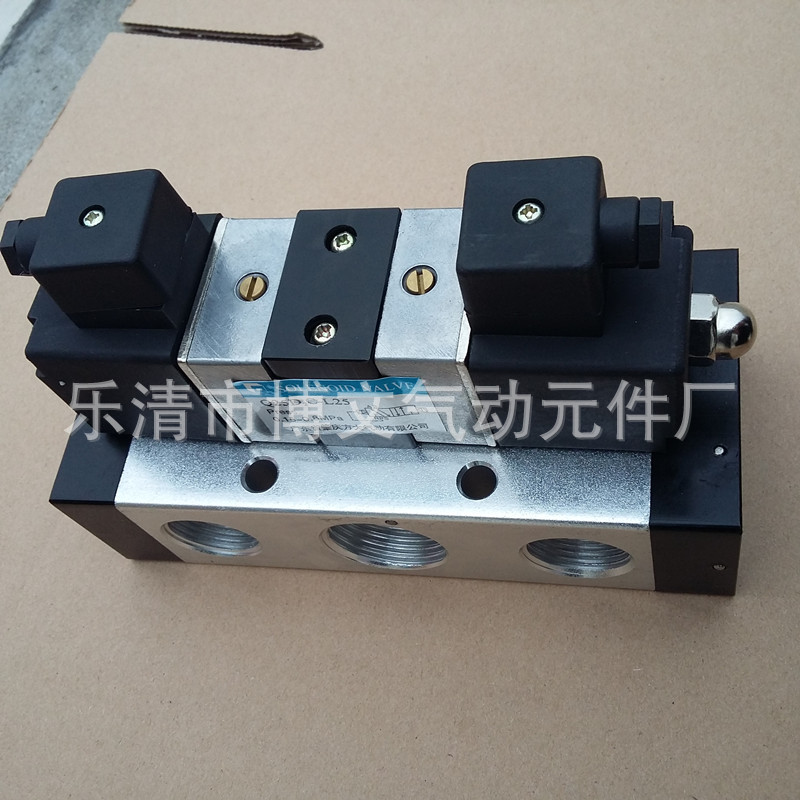 Q35D2C-L25三位五通电磁阀 电控换向滑阀 1寸螺纹DN25