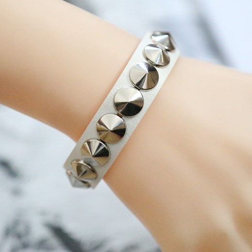 trend bracelet for leisure
