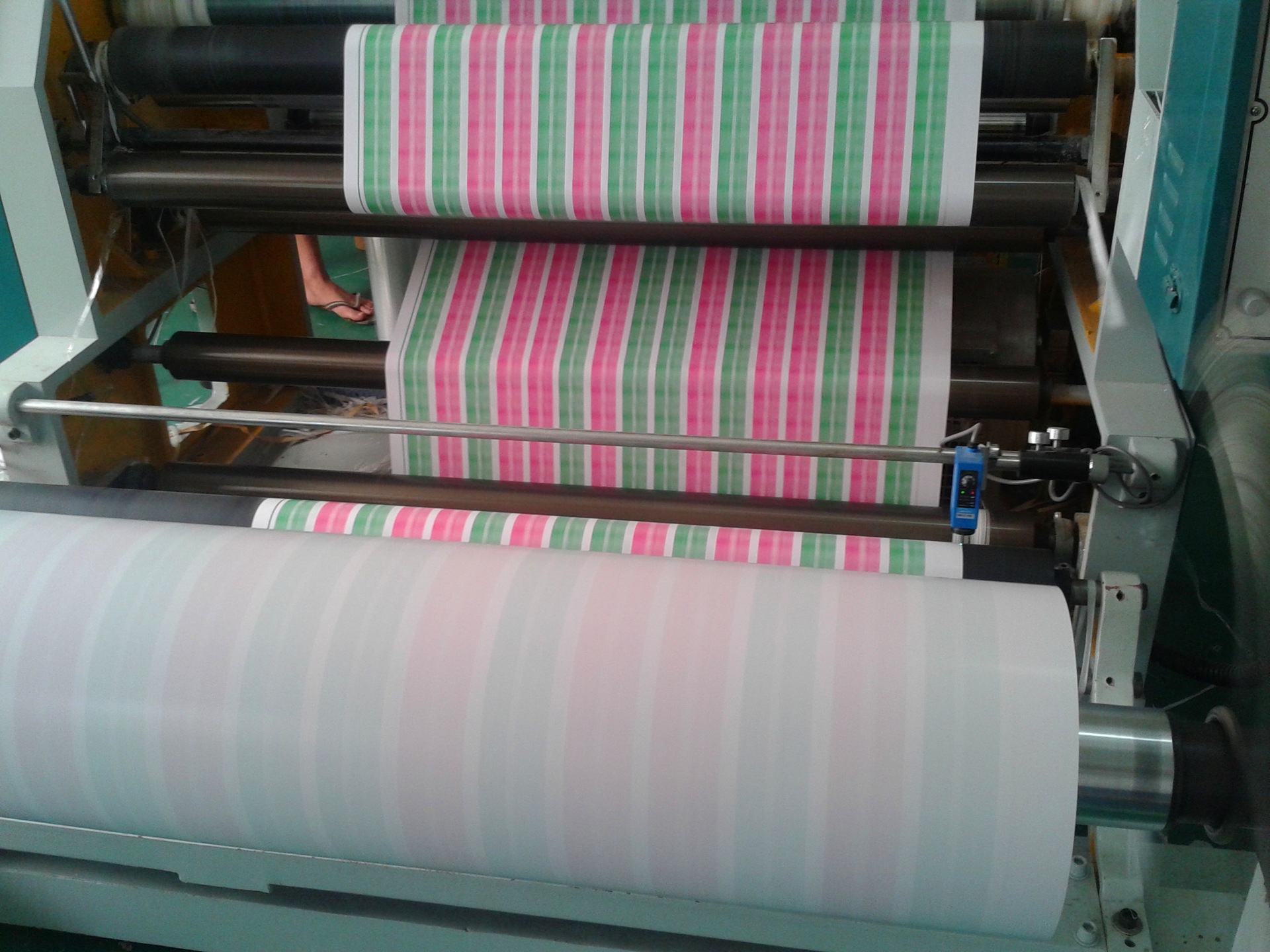 【厂价出售】食品包装纸 环保无味优质PE全木浆铜版淋膜纸