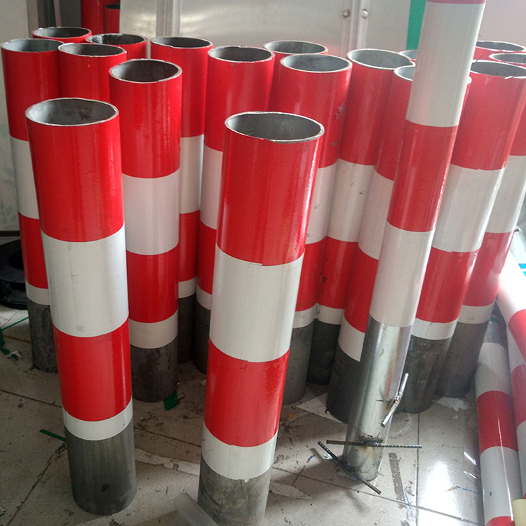 厂家现货供应示警桩 金属反光柱交通警示柱贴反光膜红白杆可定制