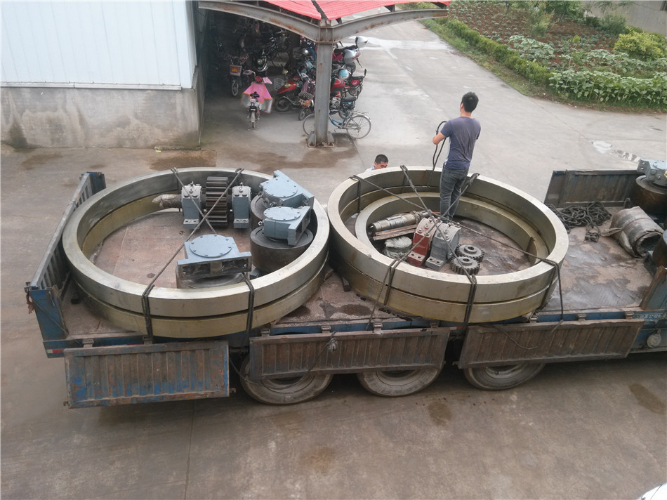 耐磨性较好的铸件回转式烘干机轮带锻打42crmo烘干机轮带