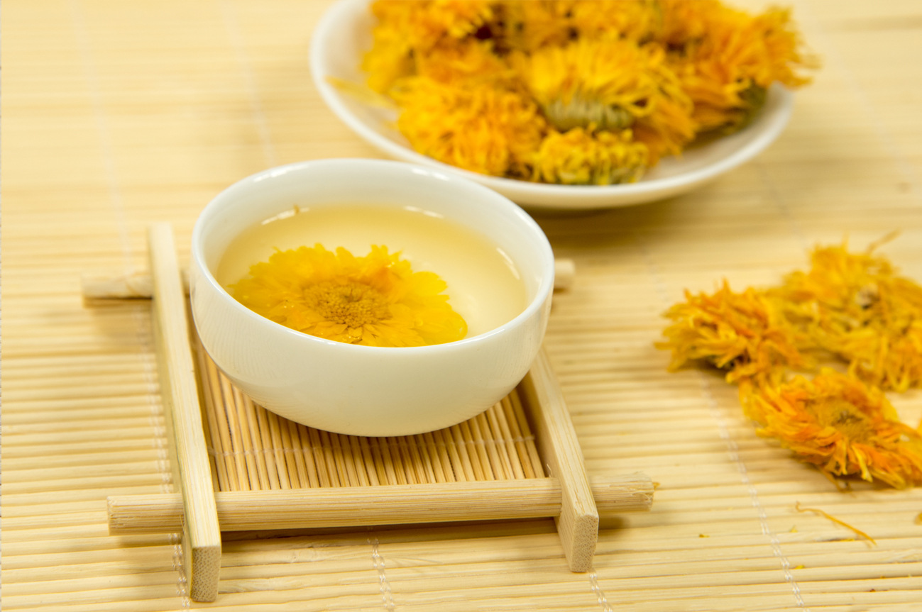 Dried Calendula Flowers Jin Zhan Ju Whole Blossoms for Herbal Tea and Infusions 500g overview