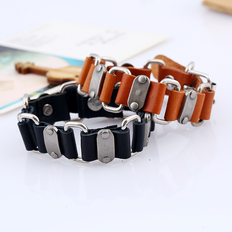 Cowhide connection bracelet