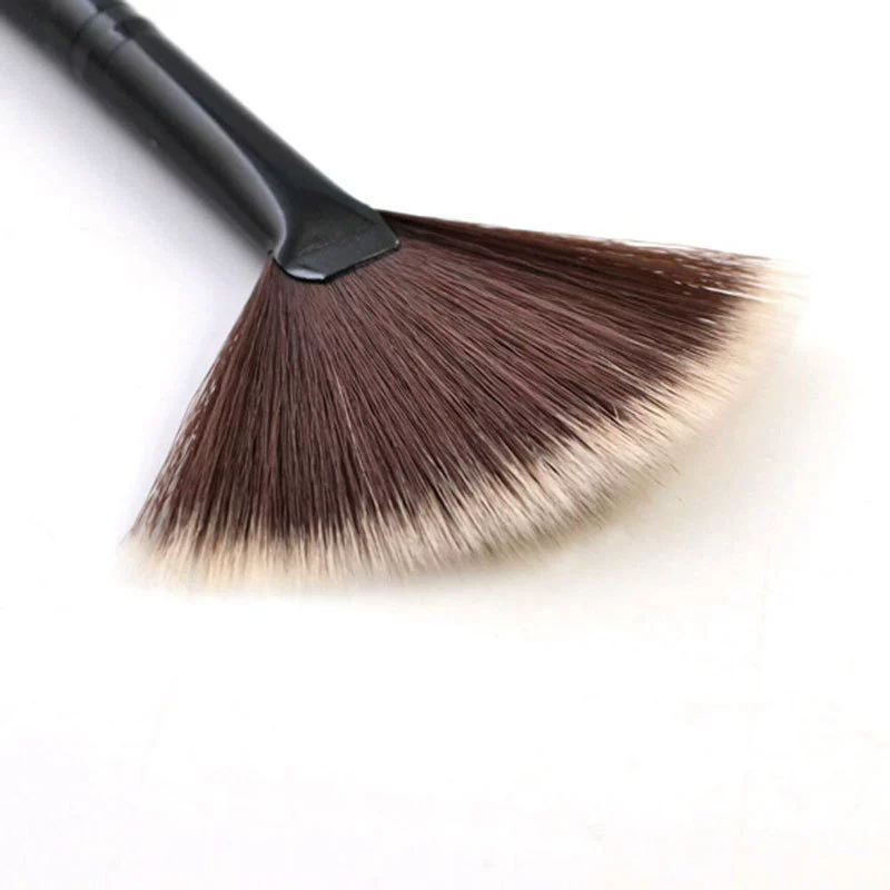魅蔻 Fiber-bristle fan-shaped makeup brush, loose powder and remaining powder brush, beauty and makeup tools, e-commerce gifts and gifts