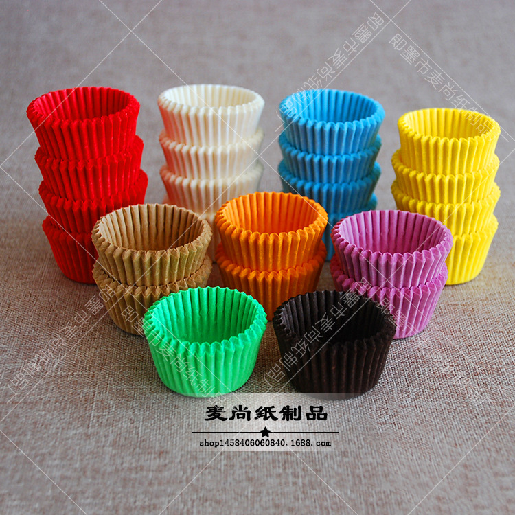 El comercio exterior de exportación de alimentos de alta calidad de alta temperatura resistente a la nieve Mei Niang bandeja de papel para hornear de tamaño pequeño taza de papel de pan venta al por mayor