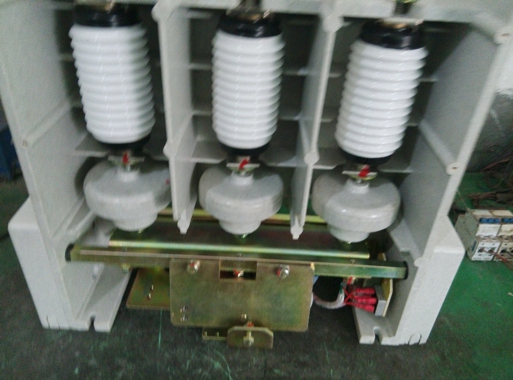 JCZ5-12J/D400-4T交流真空接触器JCZ5-12J/400|ru