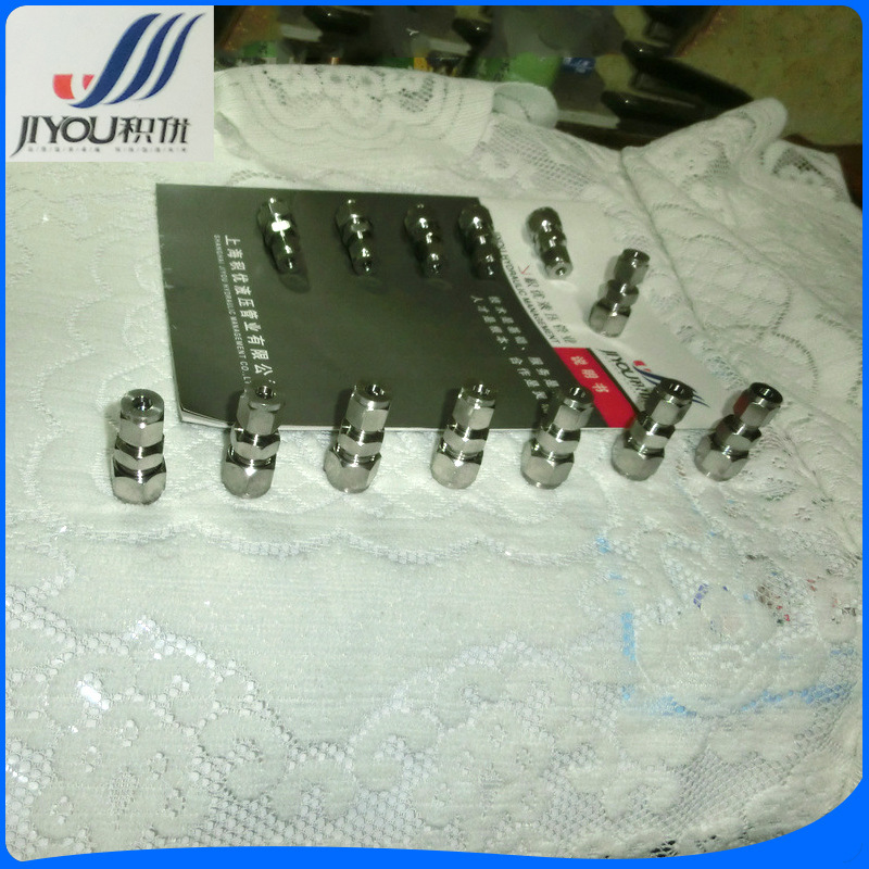 钢管接头 经销供应 不锈钢卡套中间接头 不锈钢卡套接头20