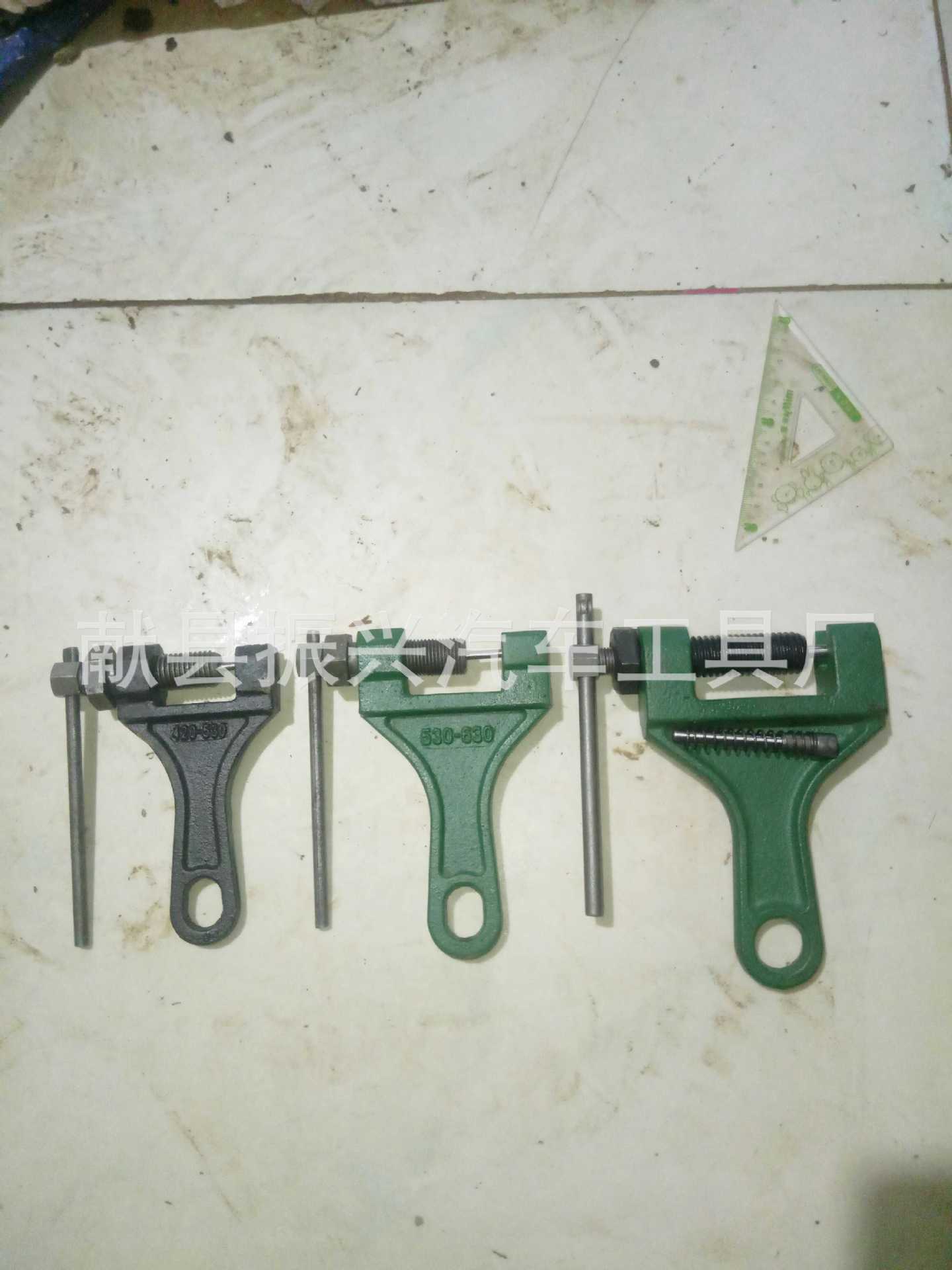 【厂家供应】多规格自行车链条拆装五金维修工具 拆链器批发