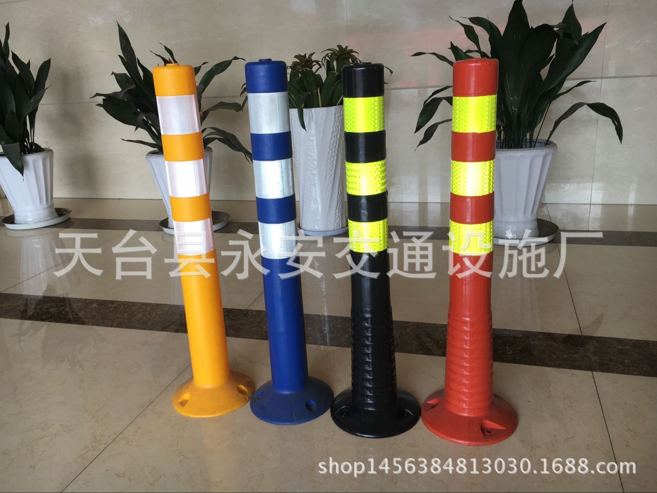 高弹性彩色PU弹立柱 诱导反光道口柔性柱 道路分道标路桩路障