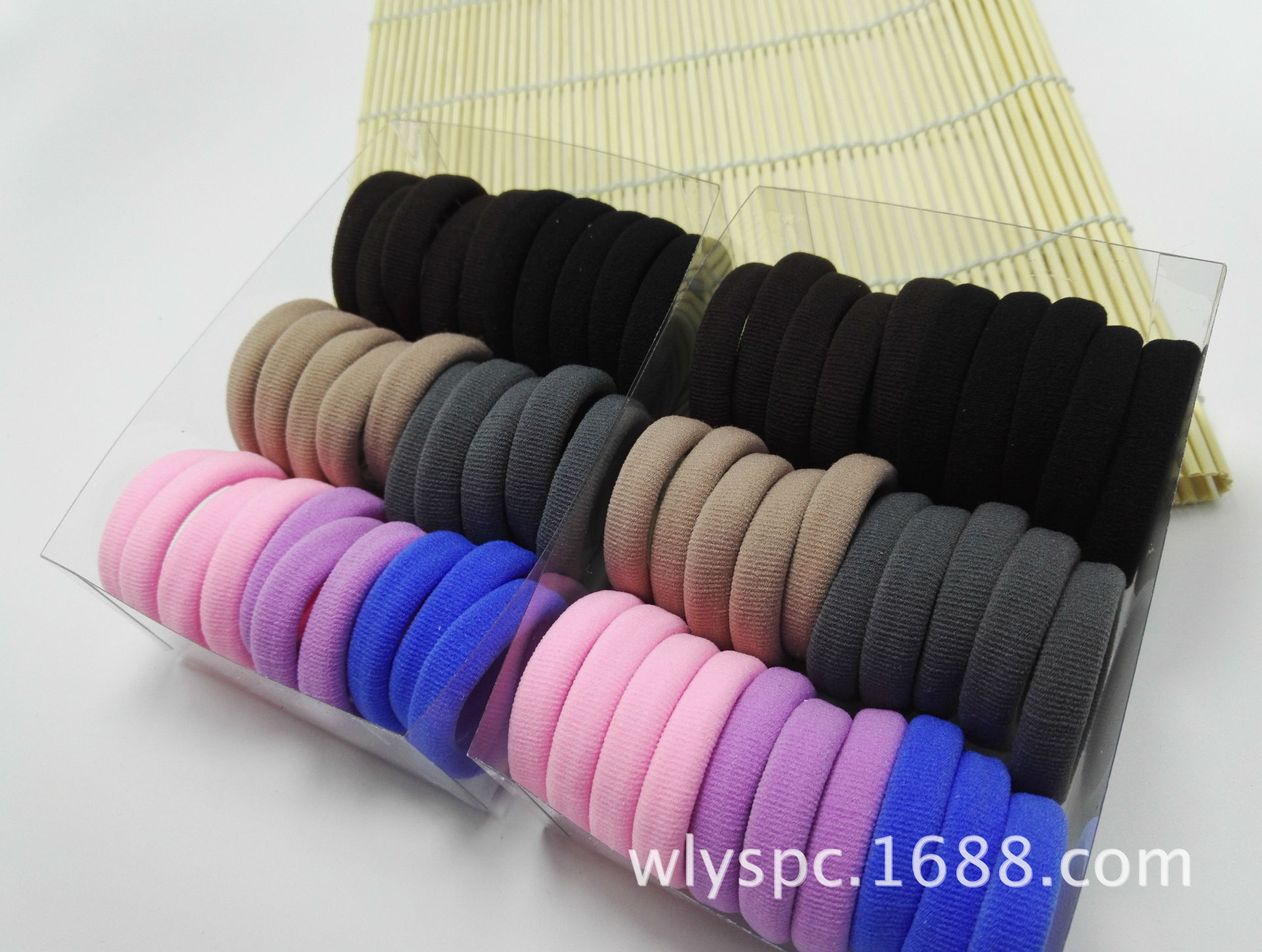 2777636975_1377329412