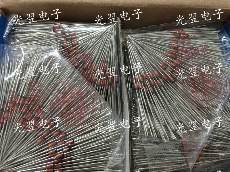 直插稳压管二极管 1N4756A 47V 1W  ST正品玻璃管全系列