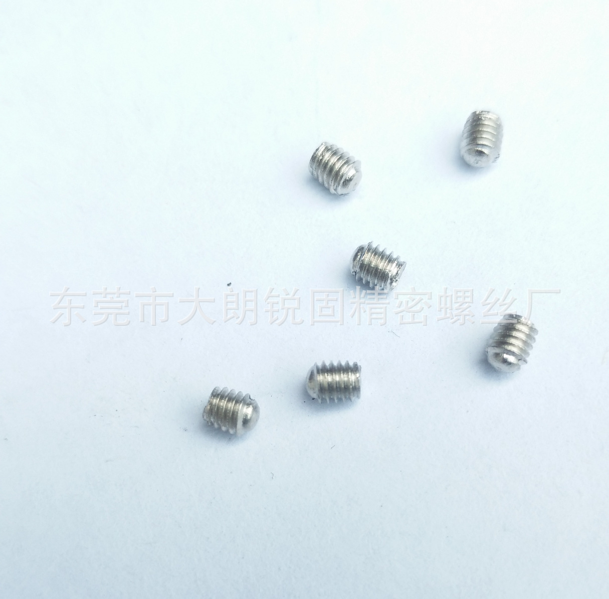 本工厂专业定做生产 :2x15,圆尾十字机米螺丝