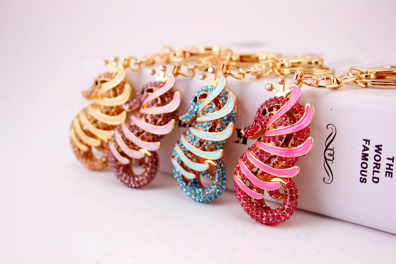 40g Weight Alloy, Metal Material Animal Pattern Unisex Gender Pink, Purple, Blue, Peach Color Marine Animal Creative Diamond Seahorse Car Keychain Metal Pendant 2
